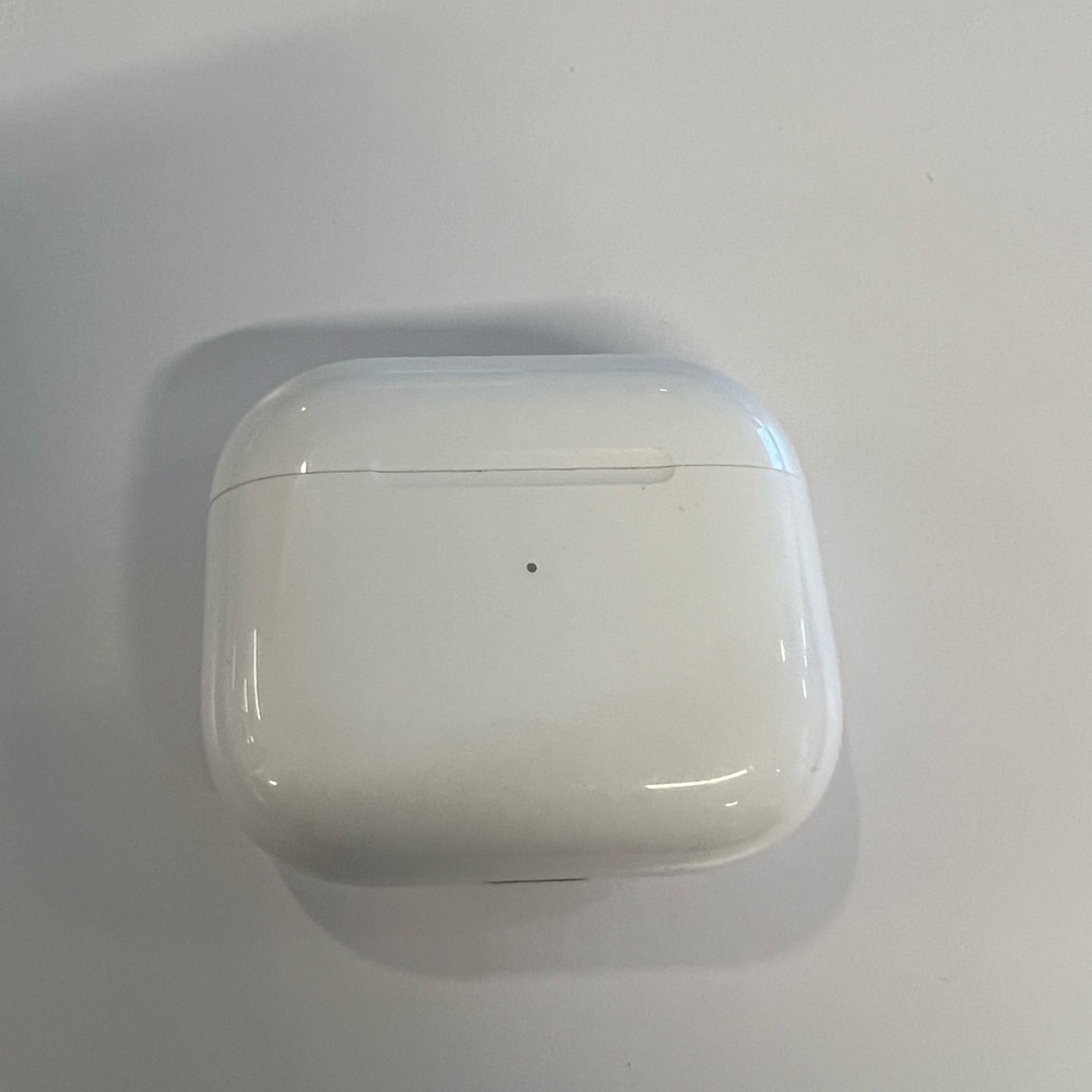 AirPods (3rd generation) with Lightning Charging Case